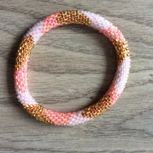 Load image into Gallery viewer, LIGHT ROSA BRACELET
