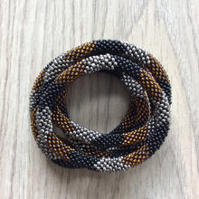 Load image into Gallery viewer, BLACK BEAD BRACELET
